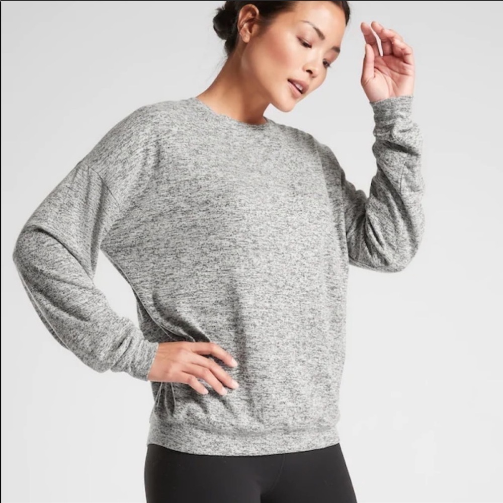 Athleta Mindful Pullover in Light Grey Heather